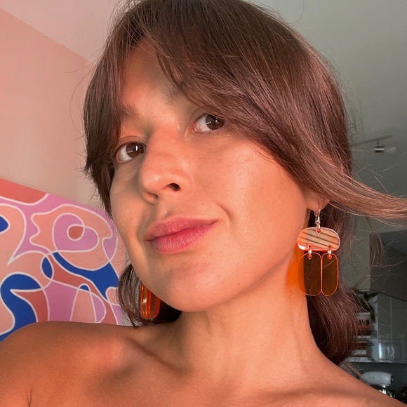 Meet your Posher, Violeta - Picture 1 of 1